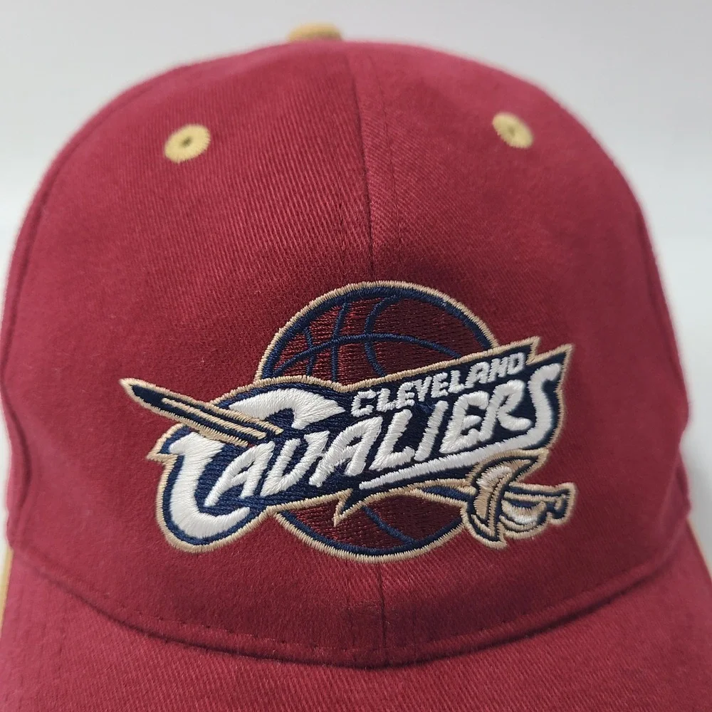 Cleveland‎ Cavaliers Hat Adjustable NBA Elevation Red Gold Basketball Casual Men